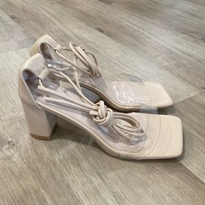 NEW Women’s Clear Strap Lace Up Sandals
